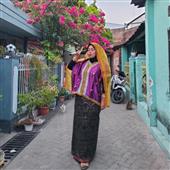 Tự 