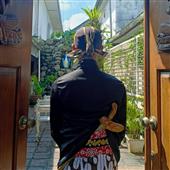 Tỷ 