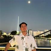 TỨ 