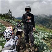 TỶ 